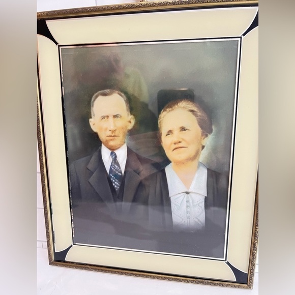 VINTAGE ANTIQUE HUSBAND WIFE COUPLE PROFESSIONAL PHOTO ORNATE FRAME - Picture 7 of 10